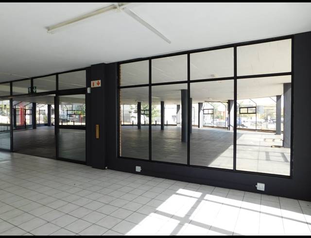 1,033M² OFFICE TO LET IN KENSINGTON B